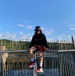 Meet your Posher, Ivan